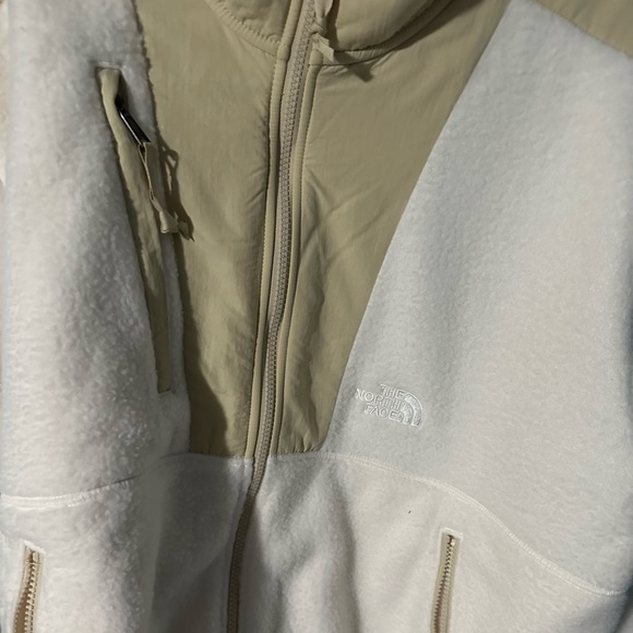 The North Face 94 High-Pile Denali Jacket - Picture 6 of 10